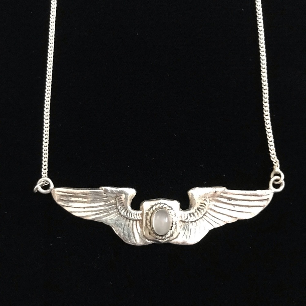 Sterling silver spread wings necklace with center stone - Picture 2 of 5